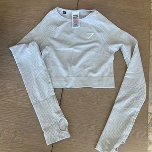 Gymshark- Cropped workout long sleeve